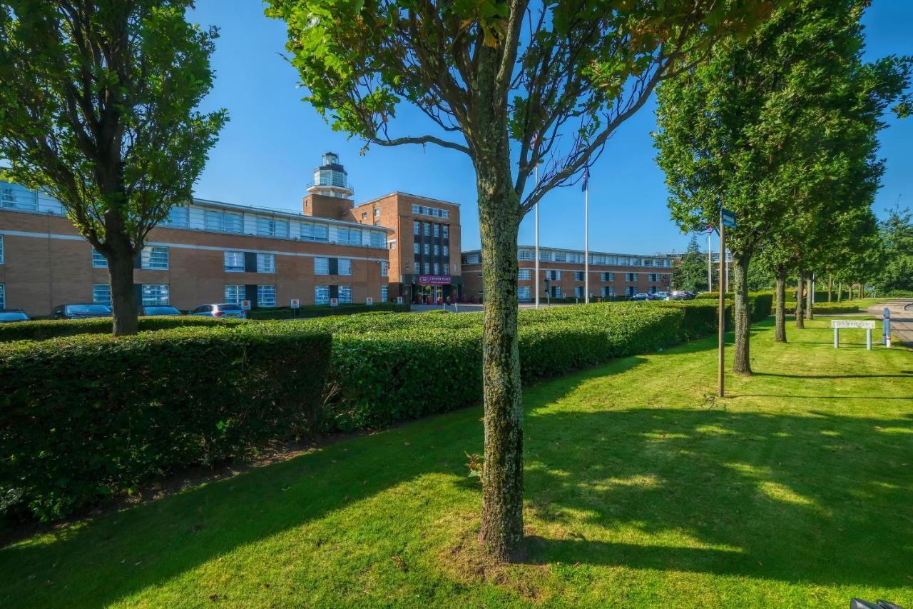 Crowne Plaza Liverpool - John Lennon Airport By Ihg Zewnętrze zdjęcie