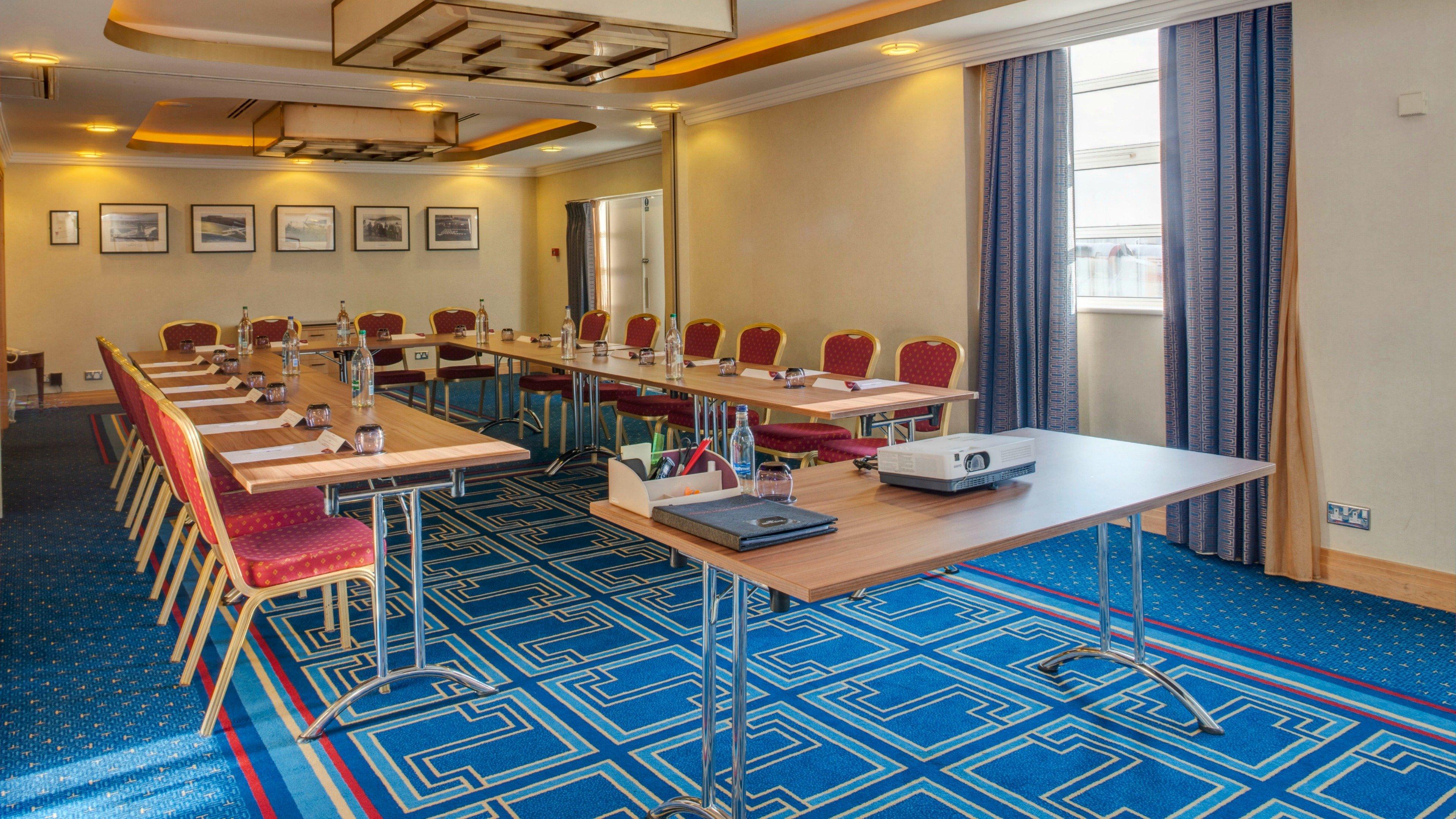 Crowne Plaza Liverpool - John Lennon Airport By Ihg Zewnętrze zdjęcie