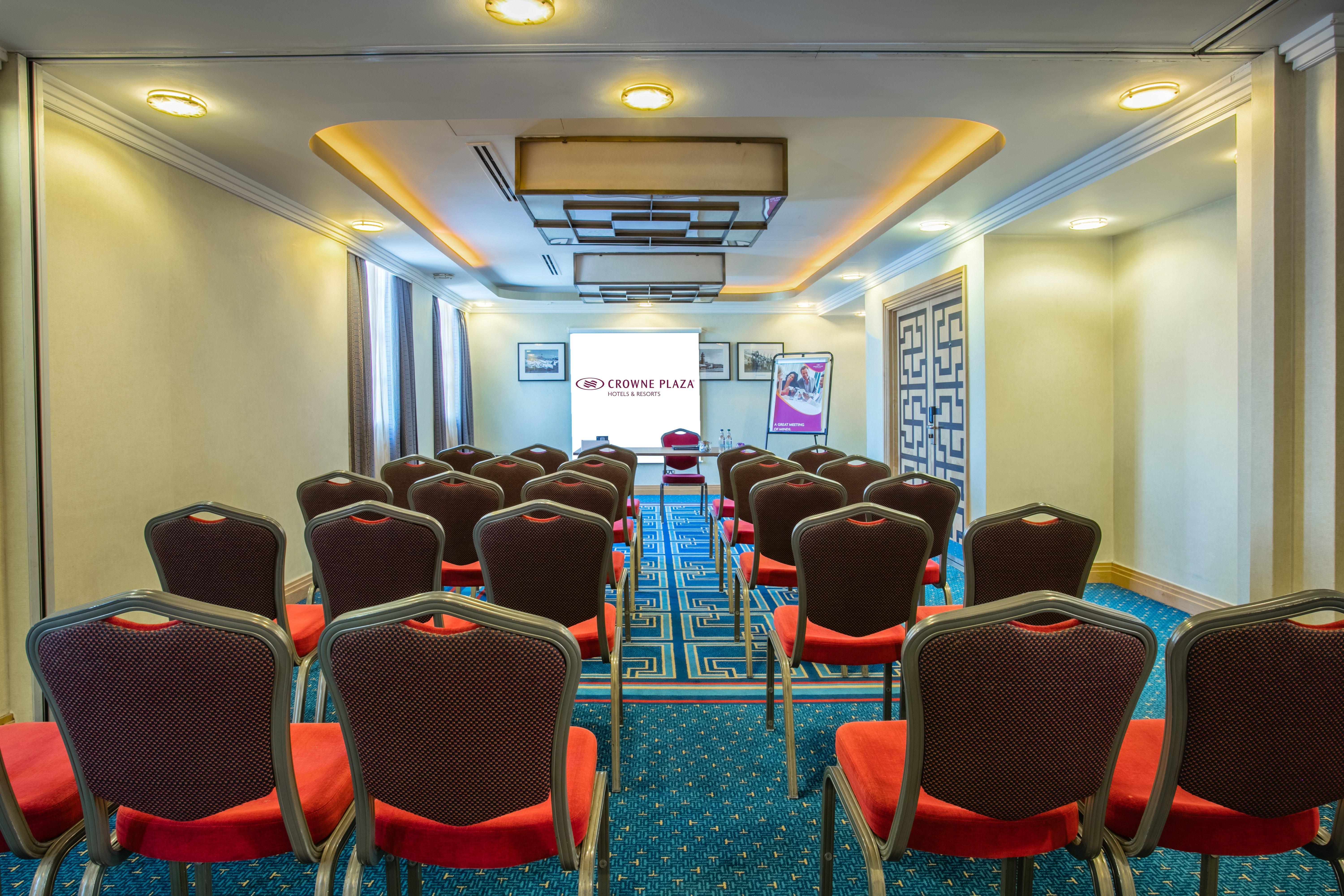 Crowne Plaza Liverpool - John Lennon Airport By Ihg Zewnętrze zdjęcie