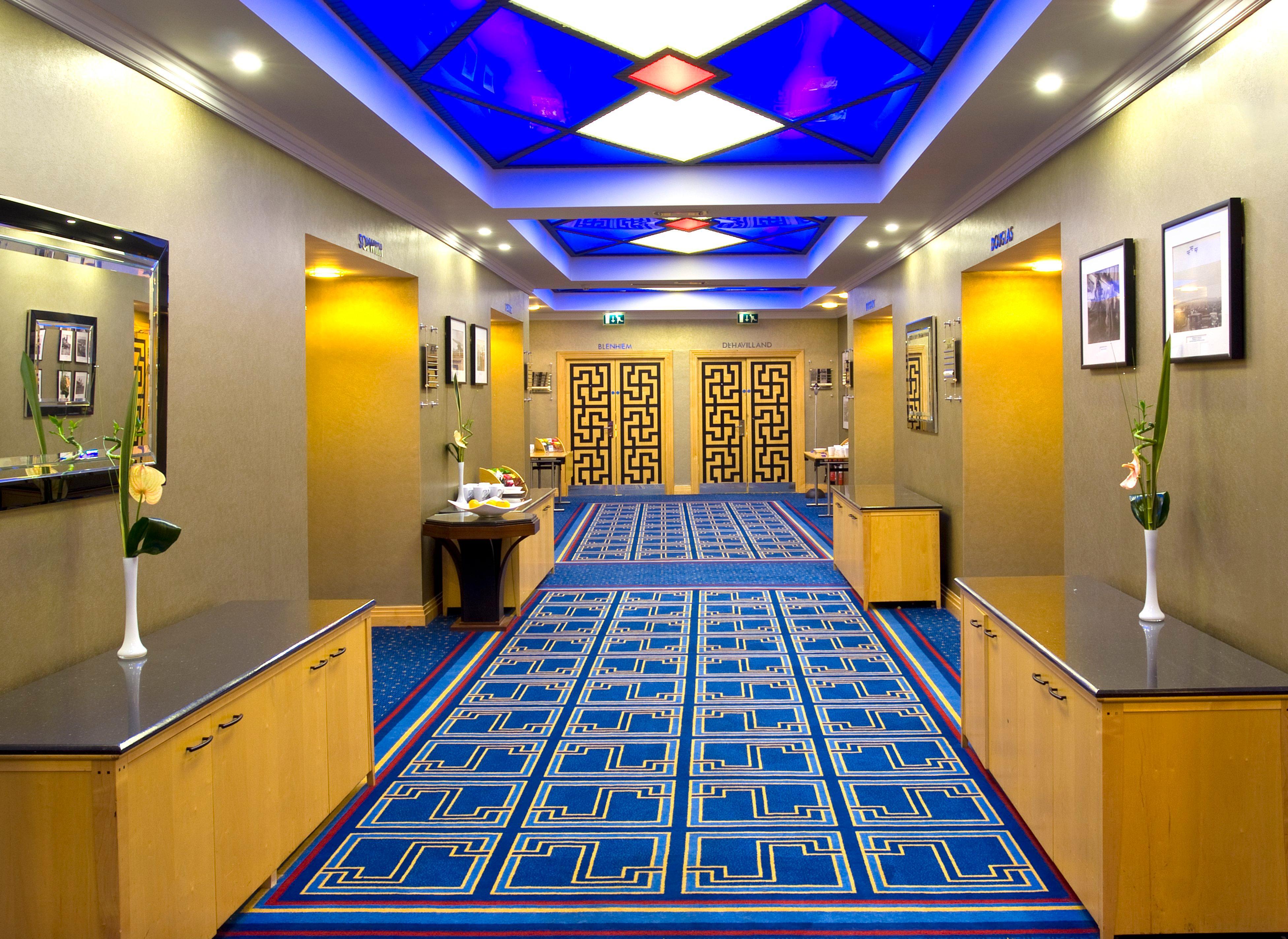 Crowne Plaza Liverpool - John Lennon Airport By Ihg Zewnętrze zdjęcie