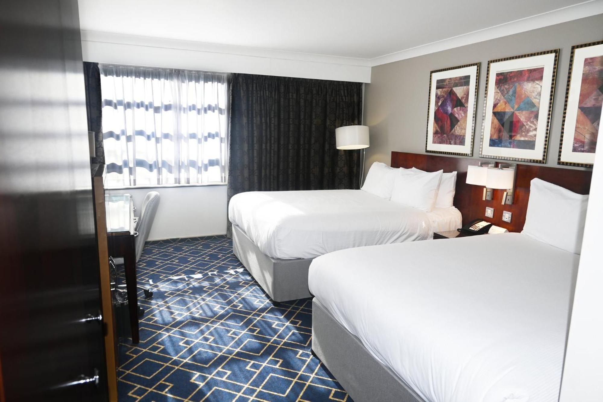 Crowne Plaza Liverpool - John Lennon Airport By Ihg Zewnętrze zdjęcie